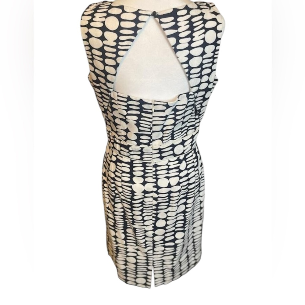 Antonio Melani Navy and White Sleeveless Polka Dot Sheath Lined Dress Size 6 - Picture 4 of 16